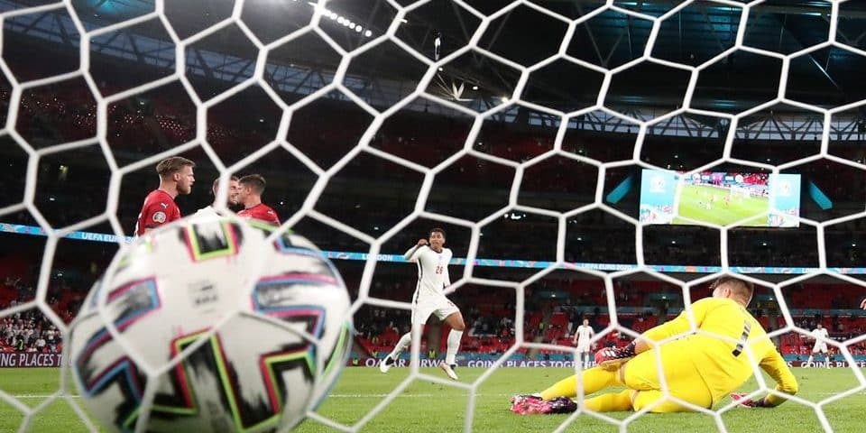 เกมแข่งรถอัตโนมัติ: เล่นและเดิมพันออนไลน์
